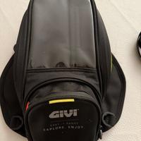 Borsello da serbatoio  magnetica GIVI EA 138