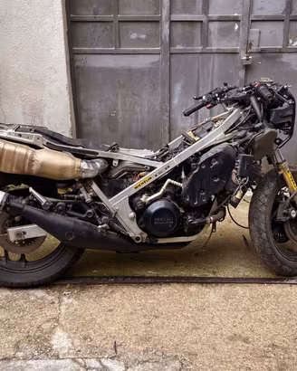 Yamaha RD500LC