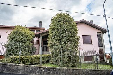 Villa Singola con giardino privato, V/879