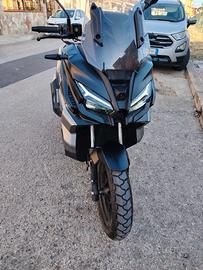 Voge sr2 adv 200