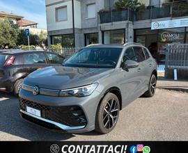 Volkswagen Tiguan VOLKSWAGEN TIGUAN 2.0 TDi R-LINE