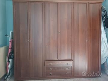 Armadio matrimoniale e cassettiera