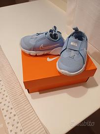 scarpa nike n.19,5