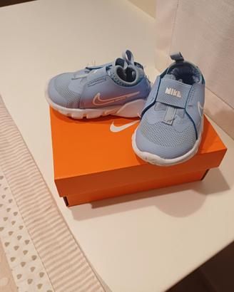 scarpa nike n.19,5