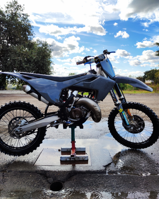 Husqvarna TC 125