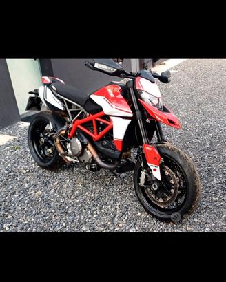 Ducati hypermotard 950