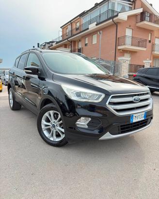 Ford Kuga 1.5 TDCI 120CV S&S 2WD Powershift ST-Lin