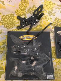 Pedane arretrate Lightech ergal  Yamaha R1 04/06