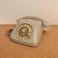 Telefono vintage a disco rotante