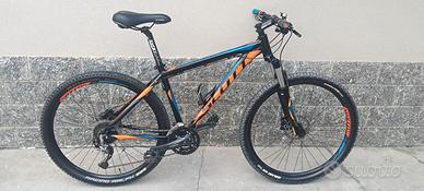 Bicicletta Mountain bike Scott