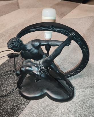 Lampadario scultoreo da tavolo in stile Art Déco c