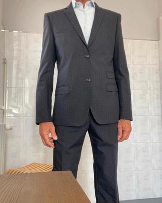Completo uomo blu John Barritt