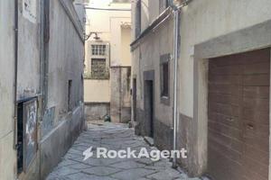 BILOCALE CON TAVERNA