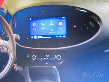 AUTORADIO NAVIGAT.-CAR PLAY DI SERIE TOYOTA AYGO X