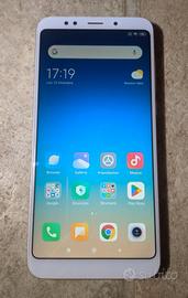 Xiaomi Redmi 5 Plus (64GB + 4GB ram) completo