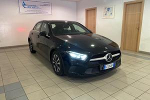 MERCEDES-BENZ A 180 d Automatic Business Extra