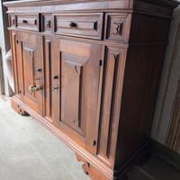 Credenzone antico in noce massello fine ‘800