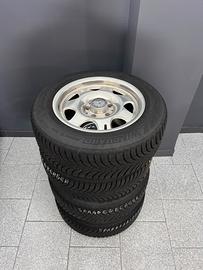 Cerchi in lega Mercedes gommati 205/60 r 15