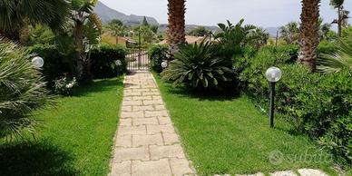 Residence Acquamarina villetta con piscina e lido