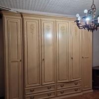 armadio in legno 