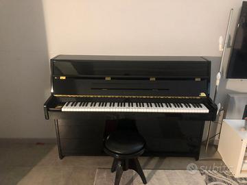 Pianoforte verticale Kawai