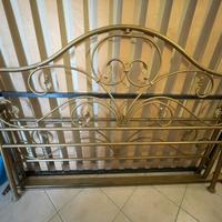 Letto matrimoniale in ferro battuto