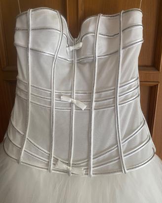 Abito da sposa nuovo