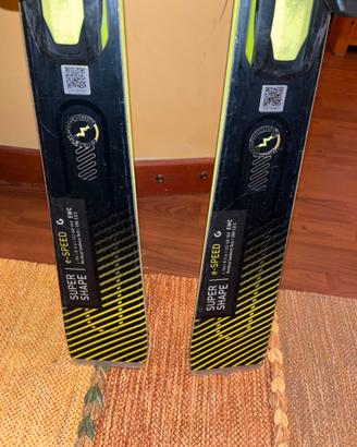 Sci head supershape e-speed 156 cm