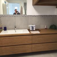 bagno sospeso in rovere 4 cassetti con gola