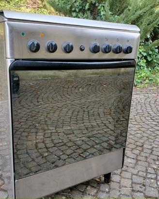 cucina a gas Ariston inox