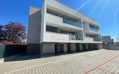 TRILOCALE CON DOPPI SERVIZI TERRAZZO E BOX