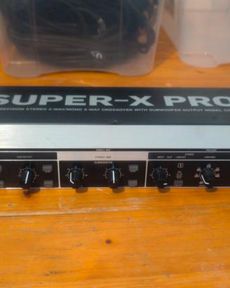 Crossover Behringer Super-X Pro CX2310