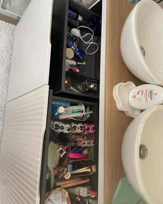 Mobile bagno inutilizzato