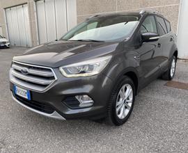 Ford Kuga 1.5 TDCI 120 CV S&S 2WD Powershift Titan
