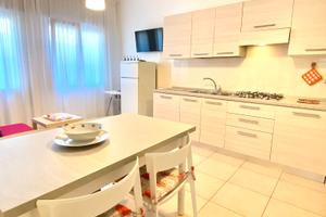 Piano Terra 150m Spiaggia Ponente