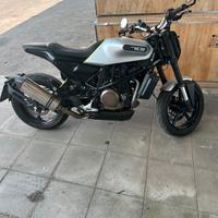 Husquarna vitpilen Svartpilen 701