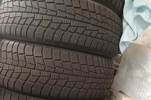 4 gomme invernali