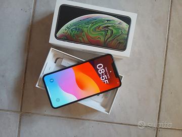 Iphone xs max 64bg batteria 85% con scatola 130€