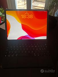 Ipad pro 11 64gb con tastiera Apple