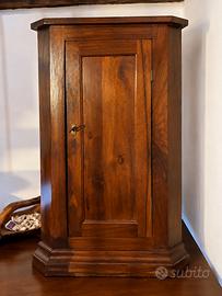 Angoliera vintage in legno – mobile d’angolo