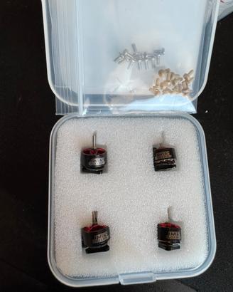7 Motori drone betafpv 0702 27000kv