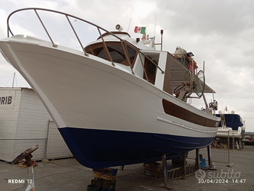 Barca da pesca con licenza