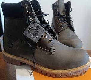 TIMBERLAND  PREMIUM  WATERPROOF  BOOT
