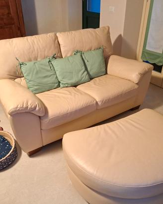 Divano in vera pelle due posti con pouf