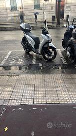 Honda sh 150 sport