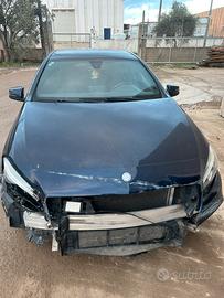 MERCEDES CLASSE A 180 W176 2017