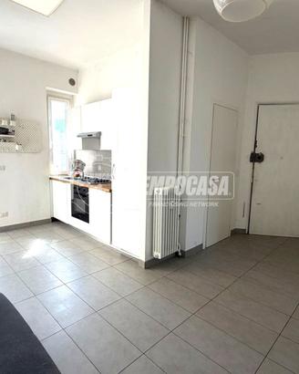 BILOCALE RISTRUTTURATO!!