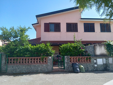 Villetta inserita nel villaggio sul mare Porto Ada