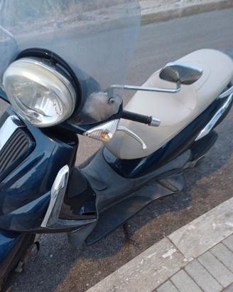 Piaggio Beverly Tourer 250 ie