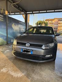 Volkswagen polo 2015